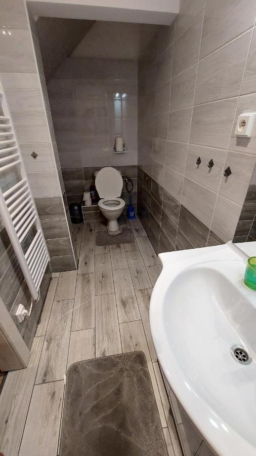 Ubytovani Pod Hradbami Nové Město nad Metují Buitenkant foto
